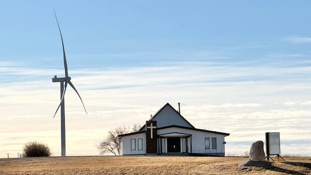 Alberta counties, green power companies await new power rules | CBC News - Featured Image
