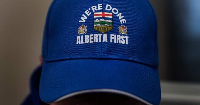 3 in 10 Albertans would vote for independence — but only half committed to separating: poll  | Globalnews.ca - Featured Image