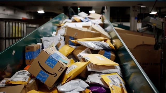 Amazon plans thousands more layoffs targeting 10% of workforce in new cuts | Fox Business - Featured Image