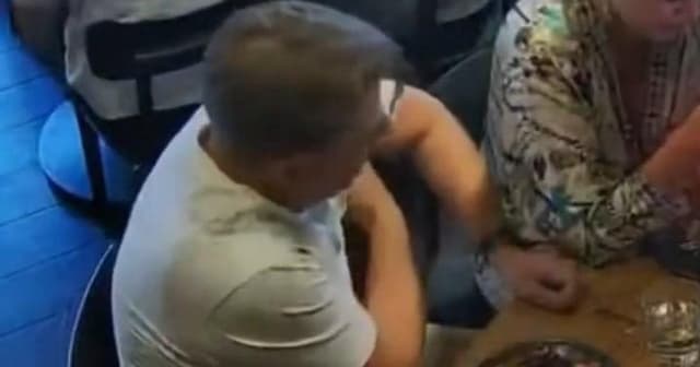 Dad caught 'plucking armpit hair' and to get free meal in Sydney | News World | Metro News - Featured Image