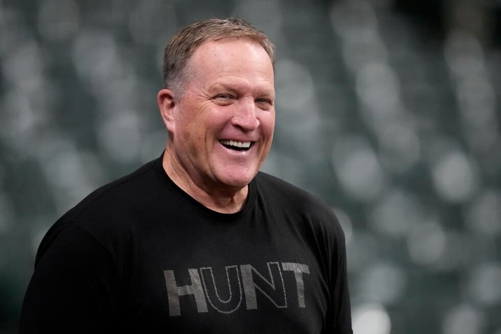 2-time NL manager of the year Pat Murphy agrees to contract extension with Brewers - Featured Image