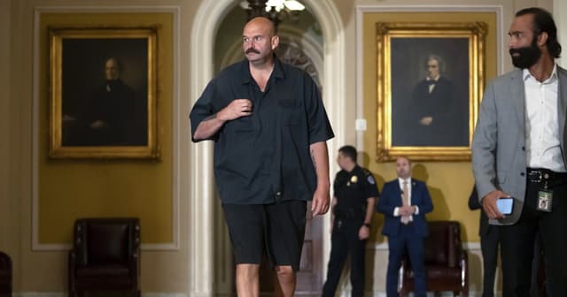 Fetterman lone Democrat to support Homeland Security funding bill, as DHS shutdown looms - Featured Image
