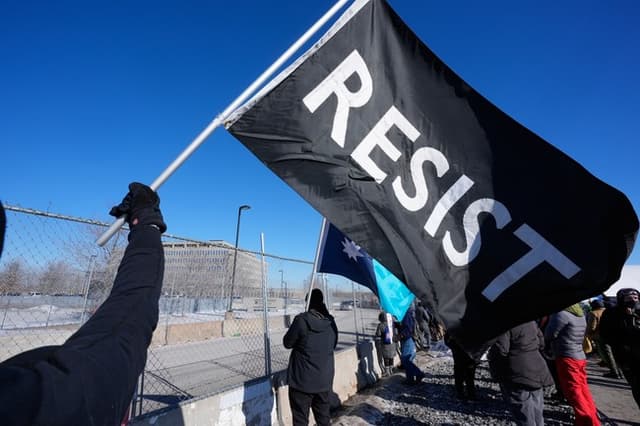 Watch: MN Anti-ICE Crew Has a Bad Day With Police, and They're Not Very Happy With Tim Walz – RedState - Featured Image
