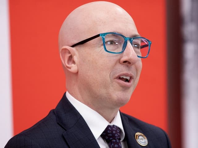 Knack in Ottawa: Mayor to pitch Edmonton as "strategic location" for defence spending | Edmonton Journal - Featured Image