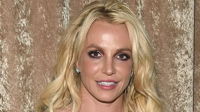 Britney Spears says she fears her family and feels “lucky to be alive” after the “hell” of her guardianship - Featured Image