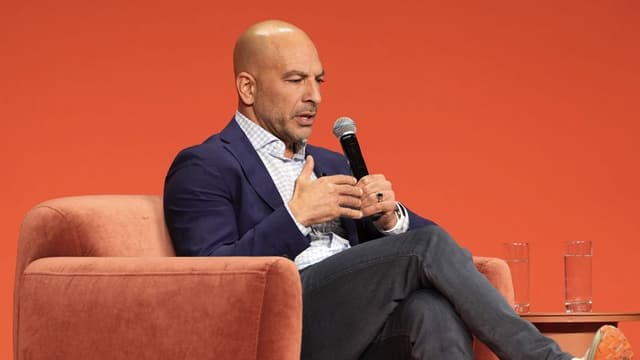 Celebrity doctor Peter Attia’s friendly, raunchy Epstein emails rattle his fans - Featured Image