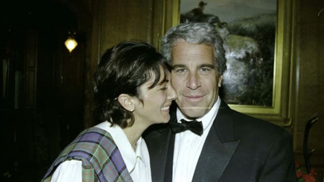 MAXWELL DEAL SHOCKER — Epstein Accomplice Ready to Spill Secrets If Trump Grants Clemency | IBTimes UK - Featured Image