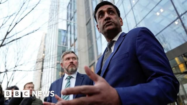 US lawmakers accuse justice department of 'inappropriately' redacting Epstein files - Featured Image