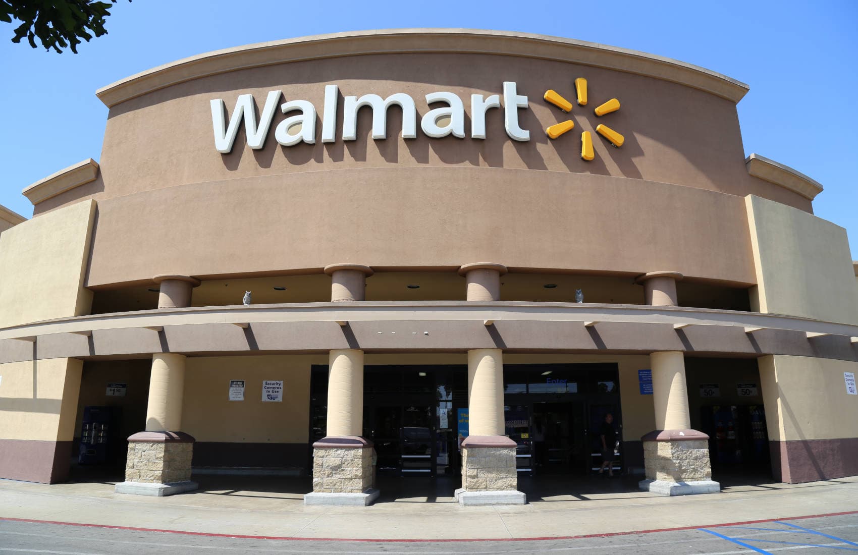 Amazon, Walmart mull stablecoin issuance - Featured Image