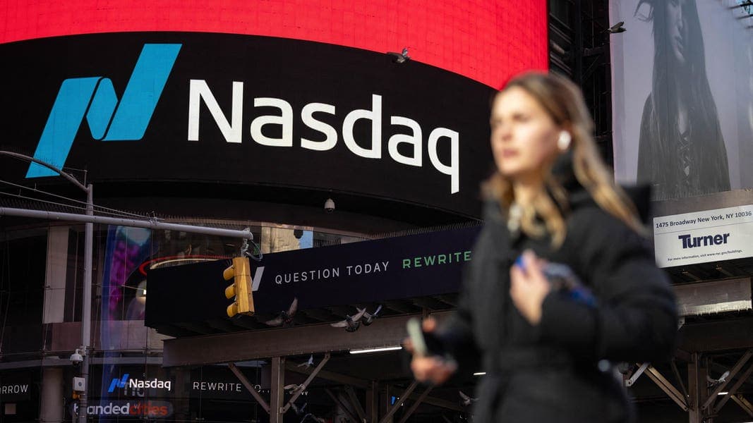 Wells Fargo Analysts Call Plans For All-Day Nasdaq Trading ‘The Worst Thing In The World’ - Featured Image