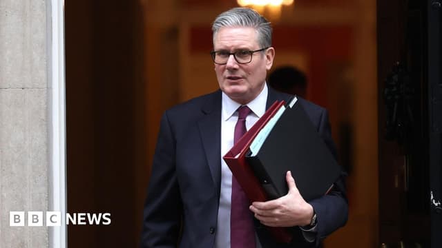 Starmer toughens stance on Trump as pressure from Labour MPs grows - BBC News - Featured Image