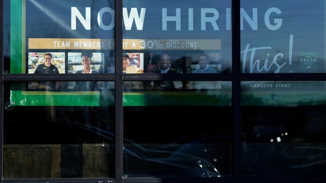 US applications for jobless benefits jump to 231,000 last week, the most in 2 months. - ABC News - Featured Image
