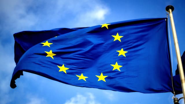 European Commission discloses breach that exposed staff data - Featured Image