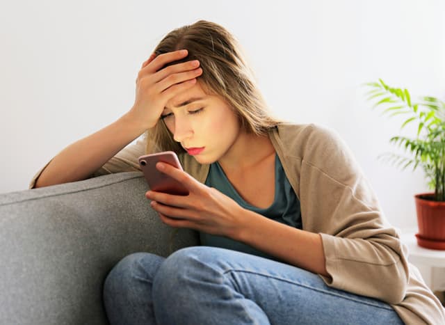 Everyday internet use affects stress levels in surprising ways - Featured Image