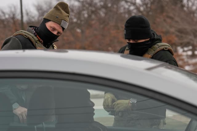 ICE denies targeting schools as Michigan lawmakers eye restrictions - Bridge Michigan - Featured Image