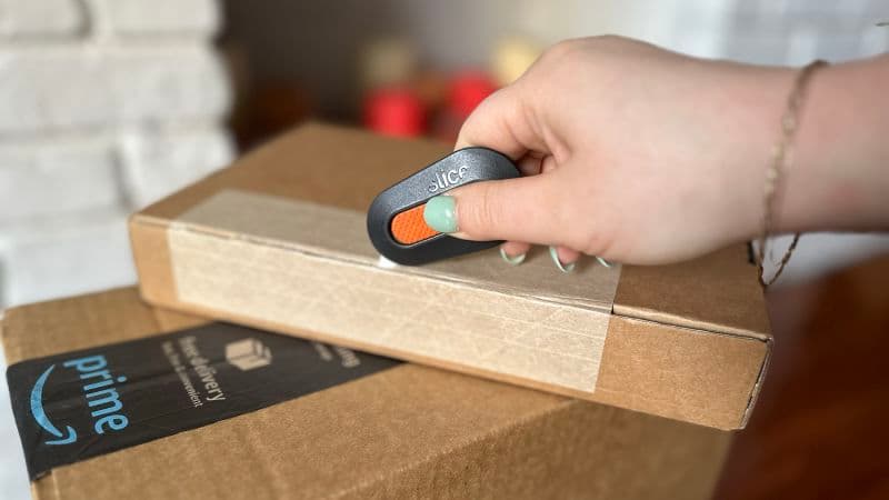 Got a move coming up? I asked experts for their top moving tips for a stress-free day - Featured Image