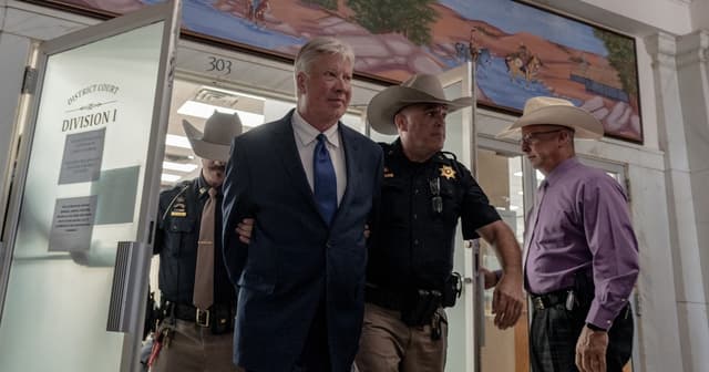 Robert Morris, Texas megachurch pastor, pleads guilty to sexually abusing a child - Featured Image