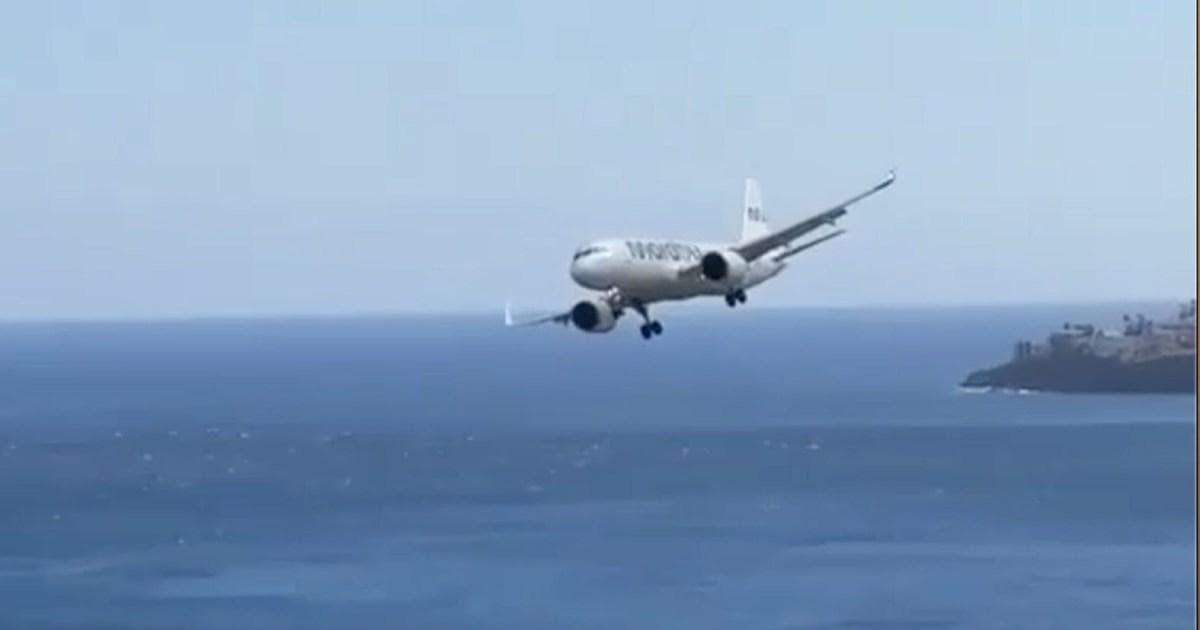 Wind-battered plane bounces while landing at ‘world’s most challenging airport’ - Featured Image