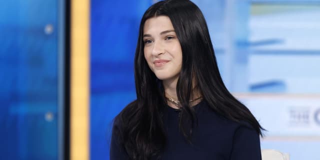 ‘I have a chip on my shoulder.’ Phoebe Gates wants her $185 million AI startup Phia to succeed with ‘no ties to my privilege or my last name’ - Featured Image