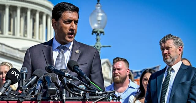 House passes bill to force the release of the Epstein files, sending it to Senate - Featured Image