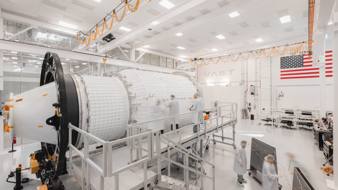The first commercial space station, Haven-1, is now undergoing assembly for launch - Ars Technica - Featured Image