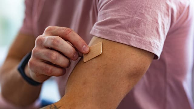 Biohackers and wellness influencers are pushing nicotine as part of their ‘stacks’ - Featured Image