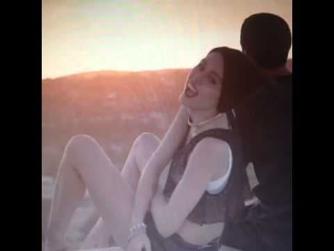 Not too sure how I feel about Miley Cyrus anymore (funny) - Featured Image