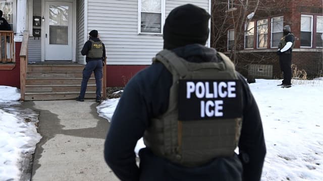 How many immigrants in the US illegally live in Minnesota vs. Florida or Texas? Breaking down the data | Snopes.com - Featured Image