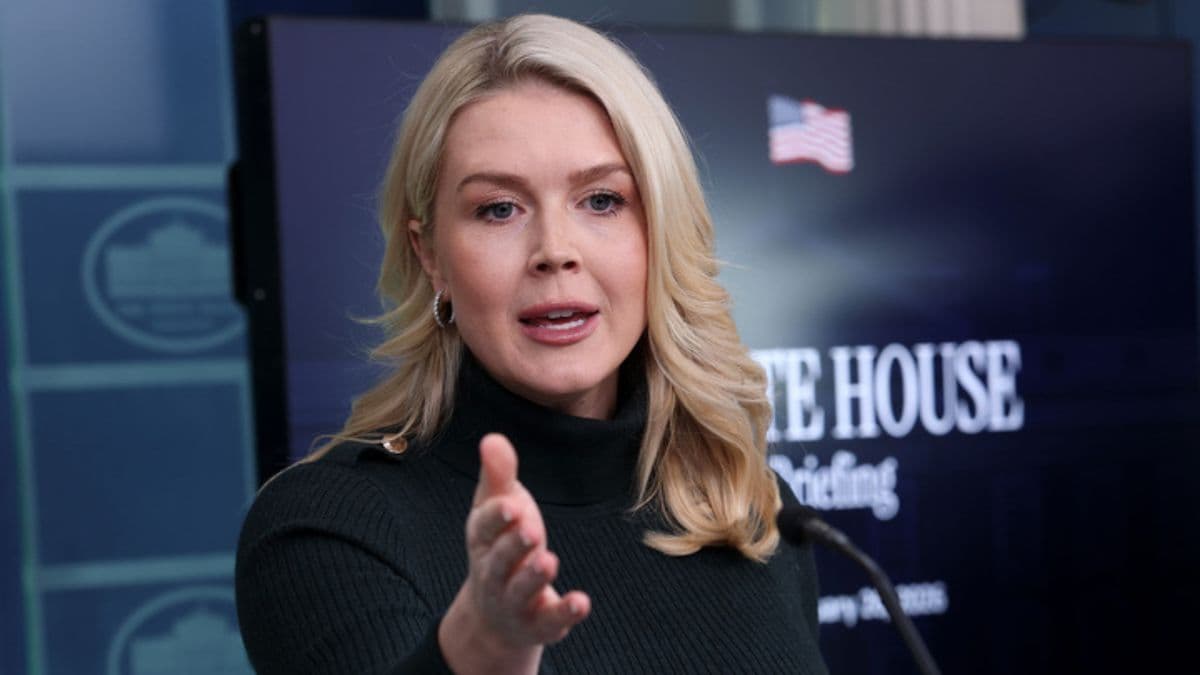 Don't believe claim White House put 'permanent ban' on CNN | Snopes.com - Featured Image