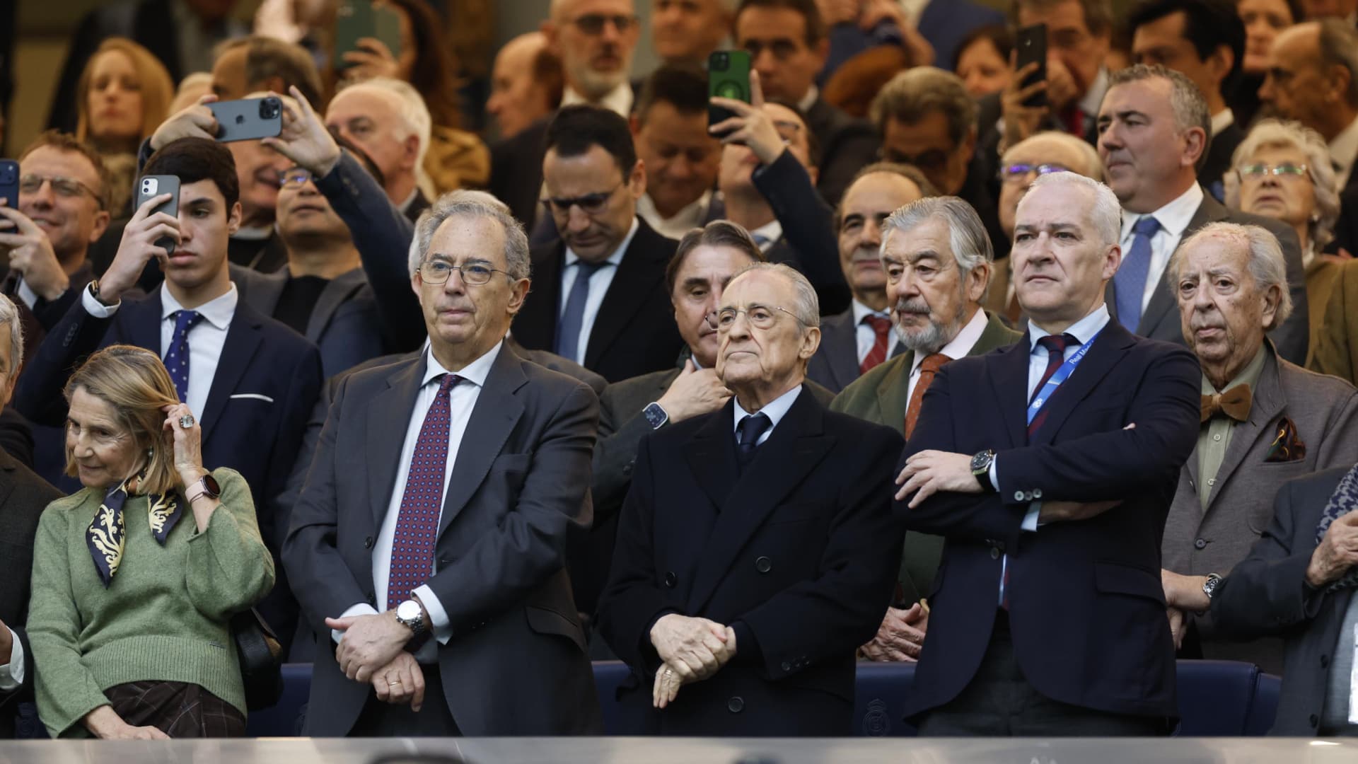 Tristeza, sorpresa y decepción en los jugadores y la directiva del Real Madrid después de la histórica pitada del Bernabéu - Featured Image