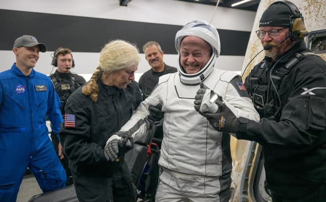 NASA identifies astronaut Mike Fincke as triggering the unprecedented medical evacuation of the ISS | Scientific American - Featured Image