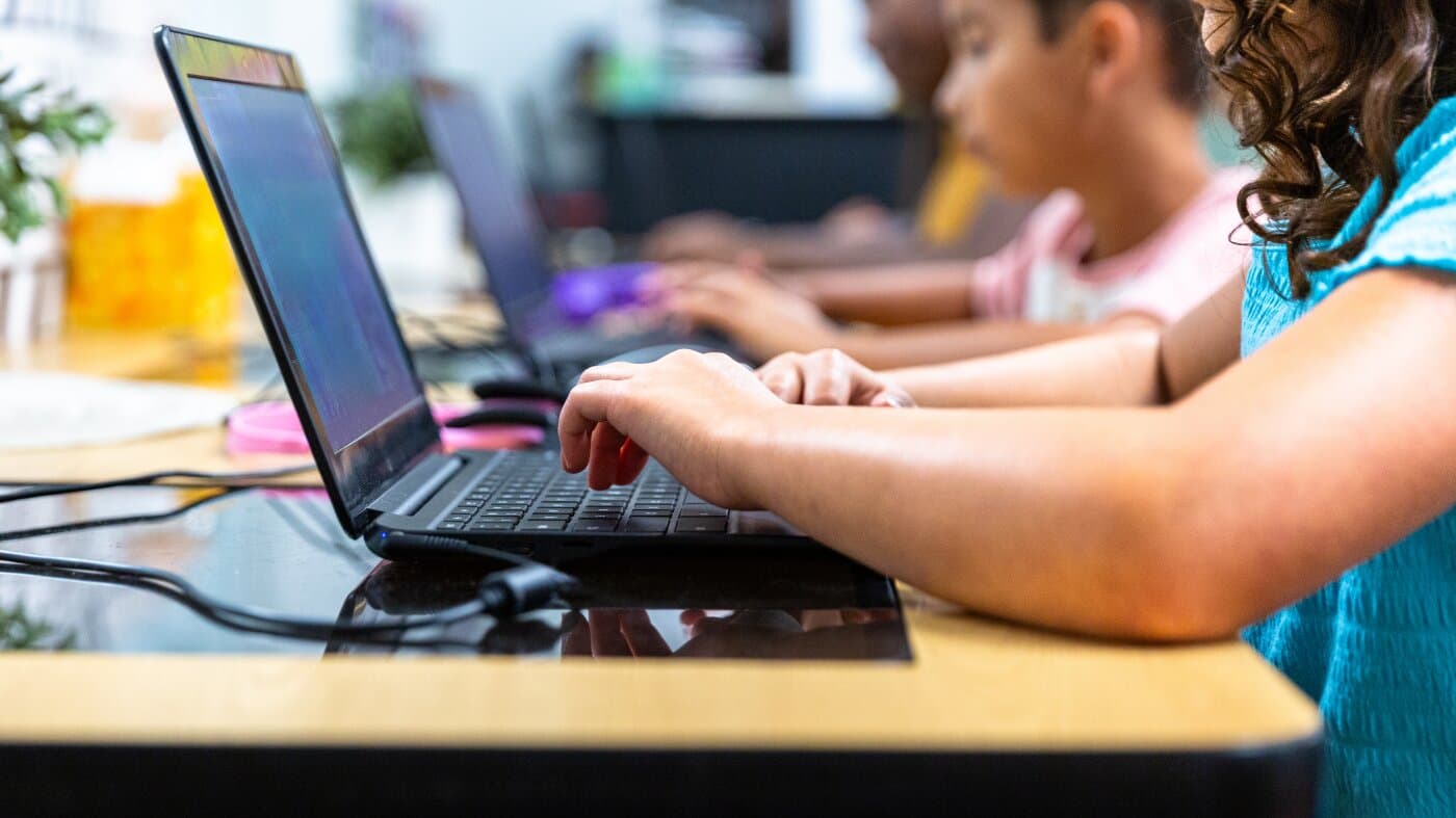 Report: The risks of AI in schools outweigh the benefits : NPR - Featured Image