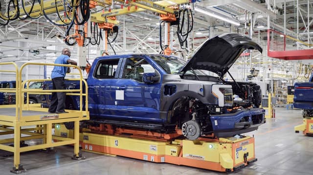 Factory Fire Leaves Ford Without Enough Aluminum to Build the F-150 Lightning - Featured Image
