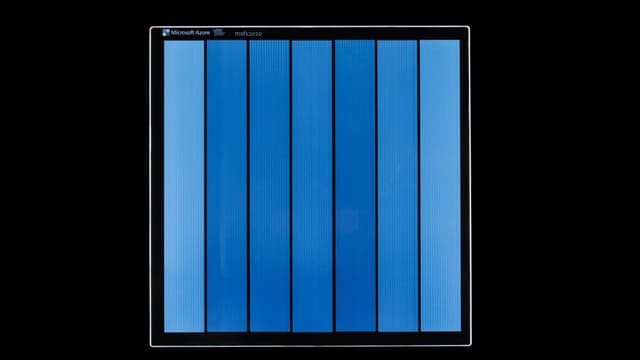 Microsoft's Glass Chip Holds Terabytes of Data for 10,000 Years - Featured Image