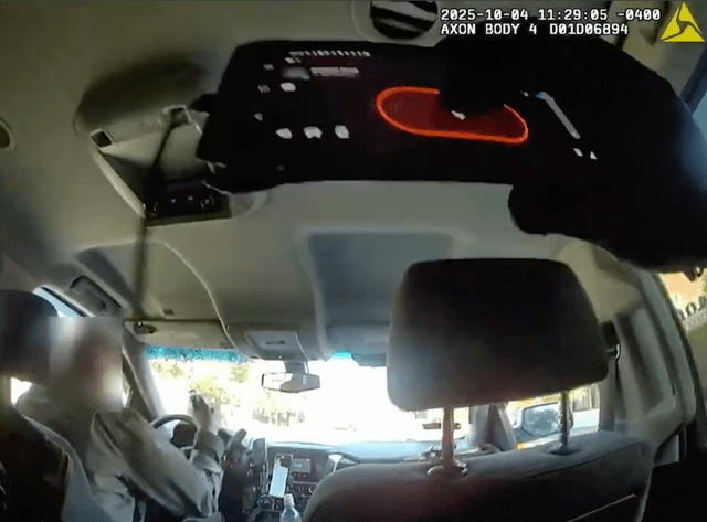 How ICE and CBP Use Free Walkie-Talkie App ‘Zello’ to Power Their Operations - Featured Image