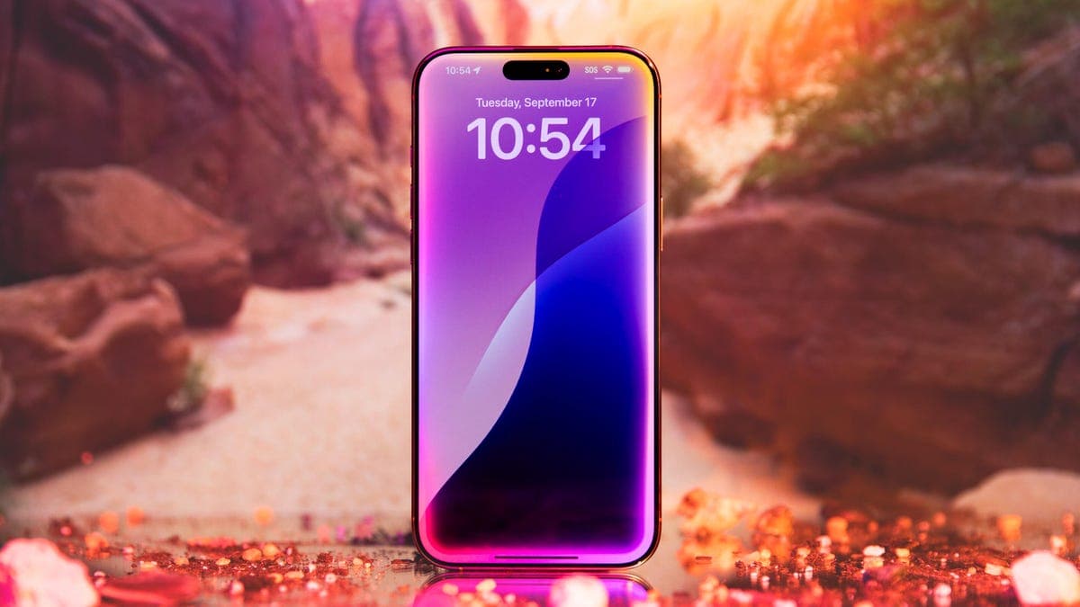 Siri's Big AI Upgrade Is Coming but Reportedly Not Until Spring 2026 - Featured Image