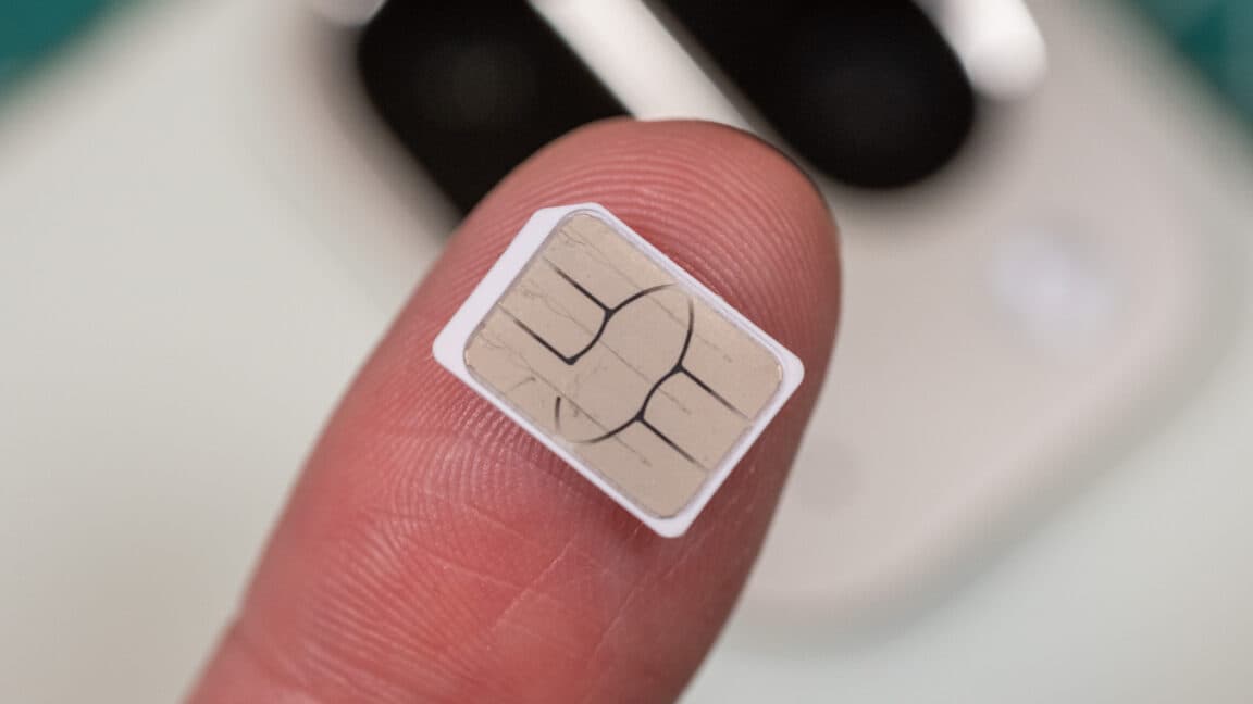 I switched to eSIM in 2025, and I am full of regret - Featured Image