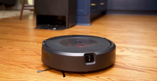 How Roomba invented the home robot — and lost the future - Featured Image