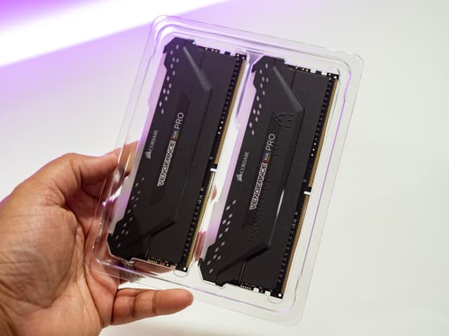 PC hobbyist find $500 of premium DDR4 RAM at the dump | Windows Central - Featured Image