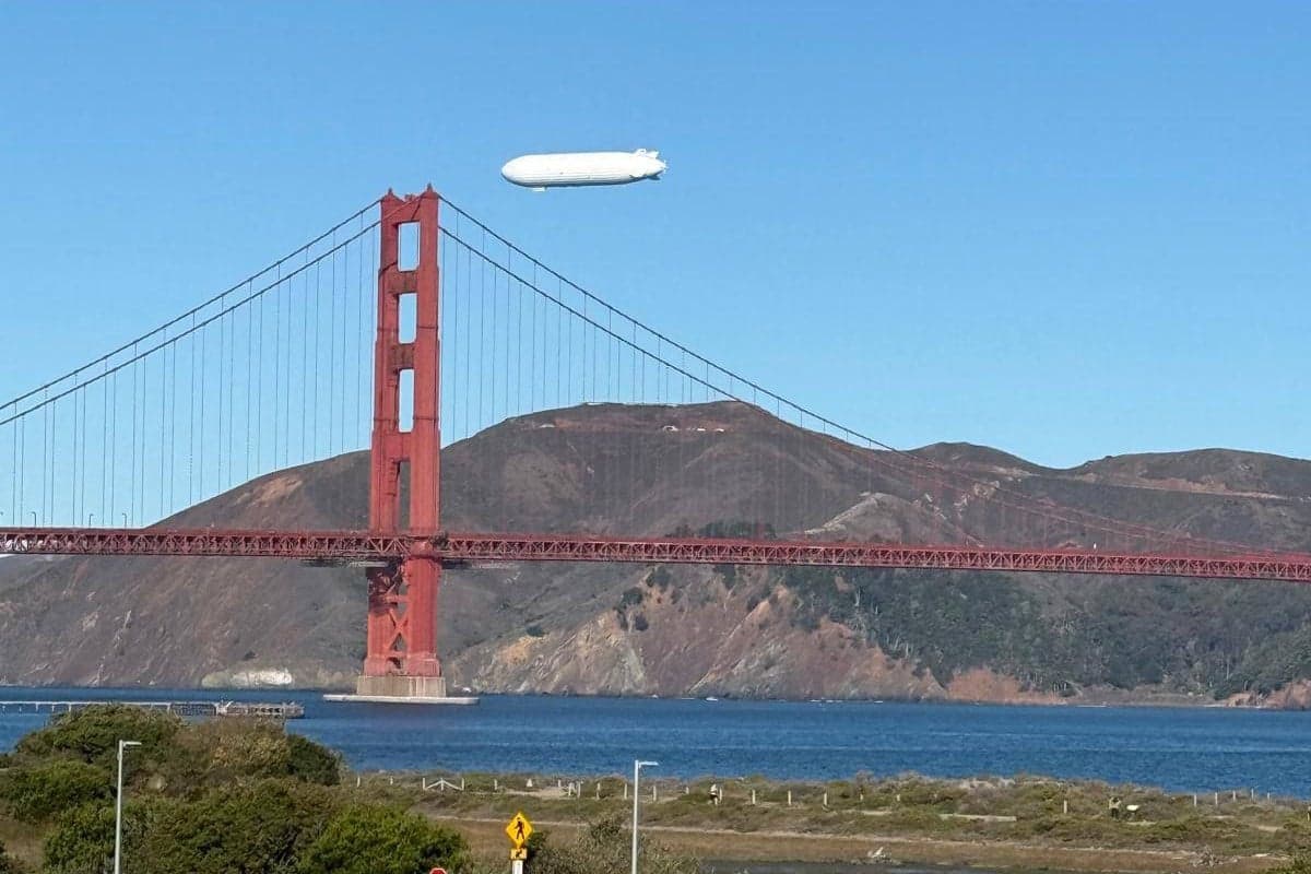 Sergey Brin-backed “Pathfinder 1” Airship Hovers over San Francisco Bay - Featured Image