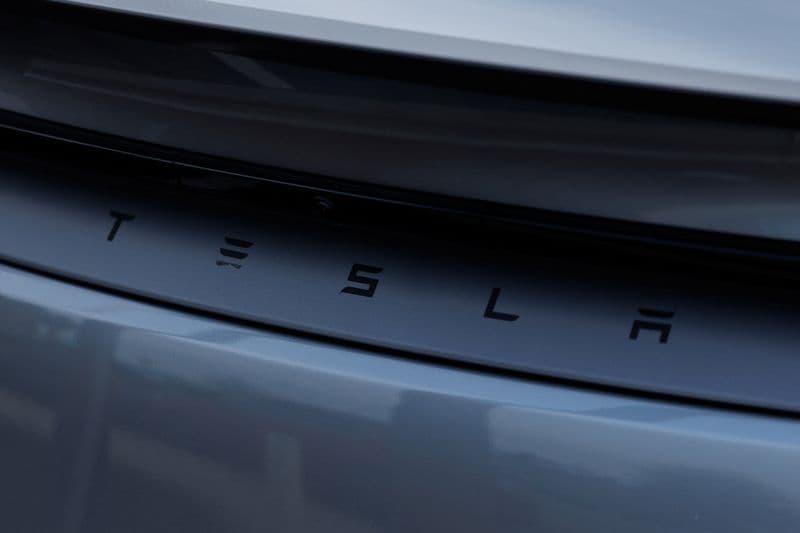 Tesla avoids suspension by California regulator after corrective marketing changes - Featured Image