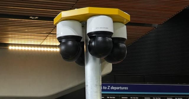 You will now have your face scanned by live recognition cameras at London Bridge station | News UK | Metro News - Featured Image