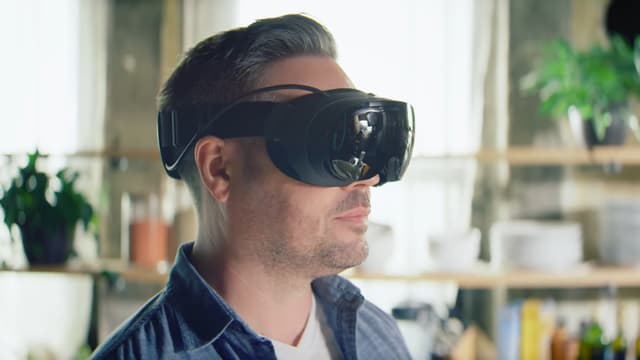 “I wish more headsets were like this” Godot XR lead dev reveals favorite thing about the Steam Frame so far - Featured Image