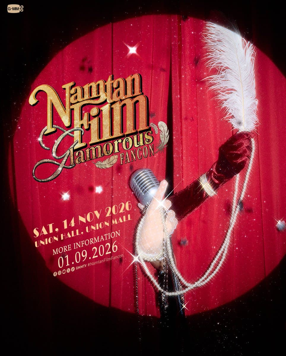 Namtan and Film Tease Cabaret-Style Fancon in Bangkok