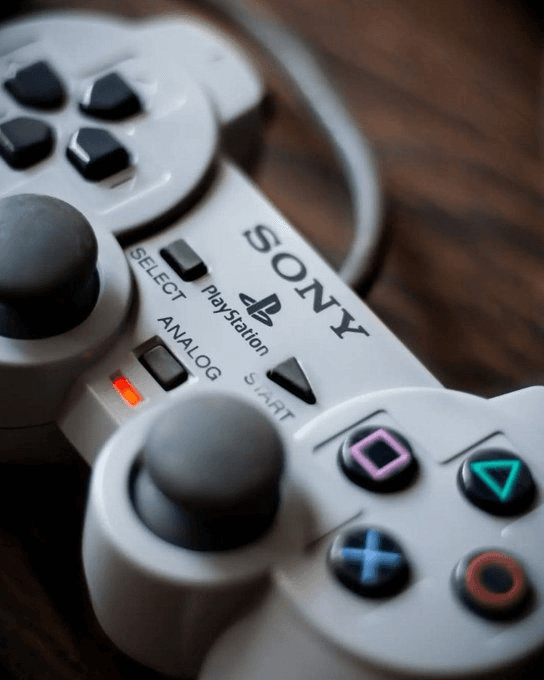 Gamers Share First PlayStation 1 Games in Nostalgic Thread