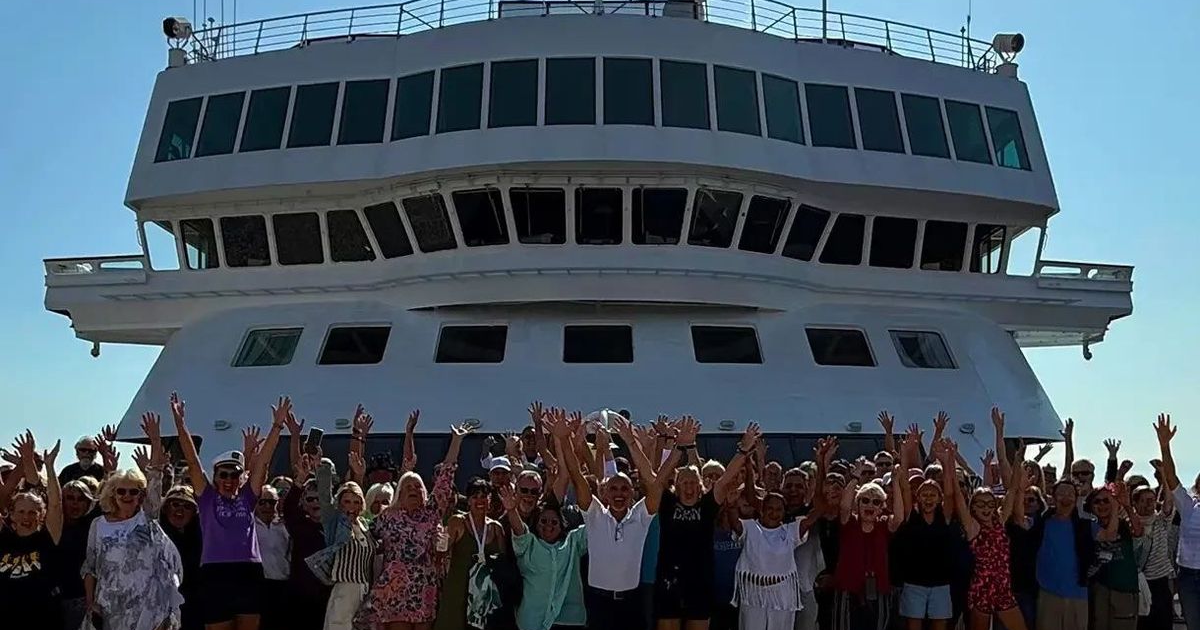 Villa Vie Odyssey’s ‘endless’ cruise halts, leaving passengers in ...