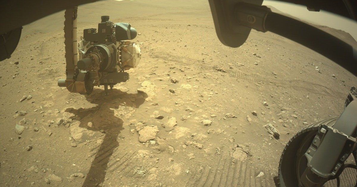 NASA's Perseverance Rover Investigates Light-Toned Rocks on Mars · Digg
