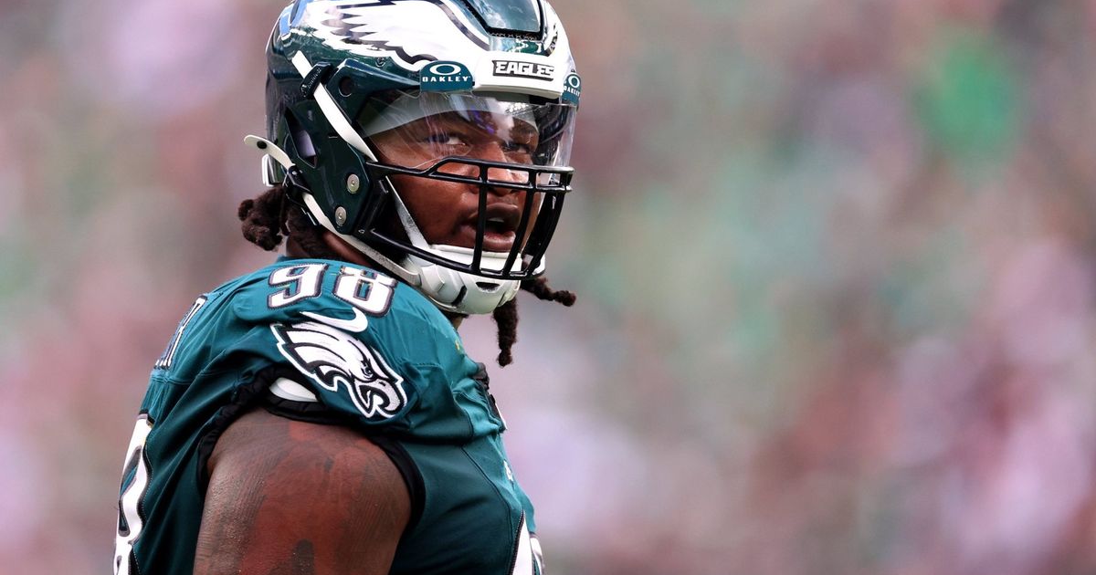 Claim: Eagles paid three players $328 million; they have one sack ...