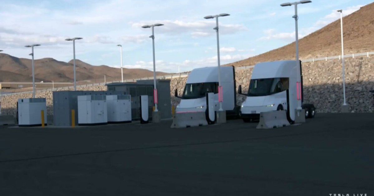 Tesla shows latest Semi iteration and announces a release date · Digg